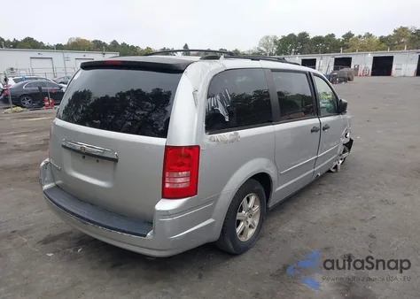 2008 Chrysler Town & Country Lx from USA, damaged, VIN 2A8HR44H28R623842
